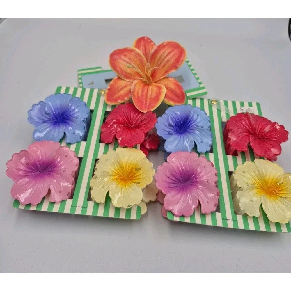 NIP 8 Piper K Large  Hibiscus Flowers Hair Claw Clips Plus Bonus Lily